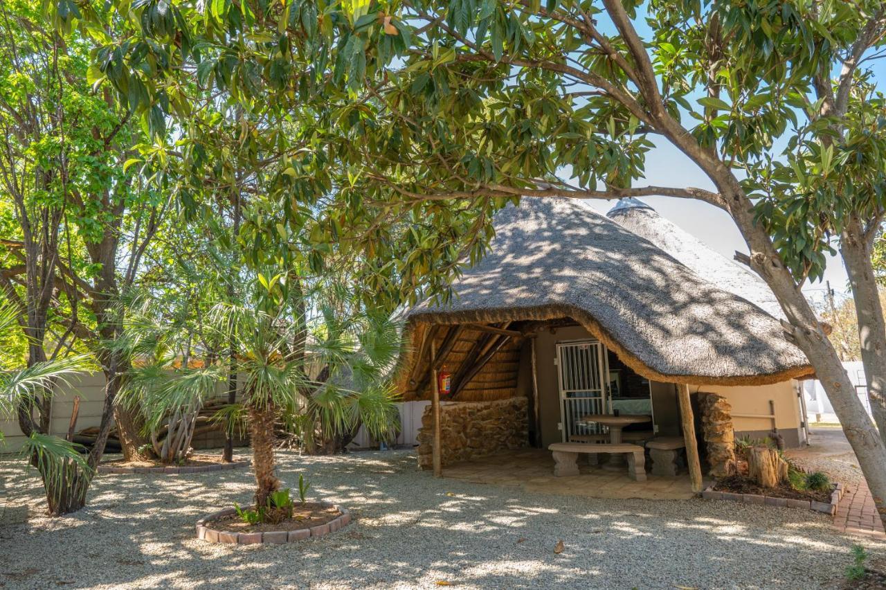 Cosy Cottages Guesthouse Potchefstroom Exteriör bild