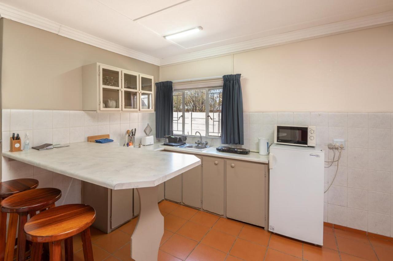 Cosy Cottages Guesthouse Potchefstroom Exteriör bild