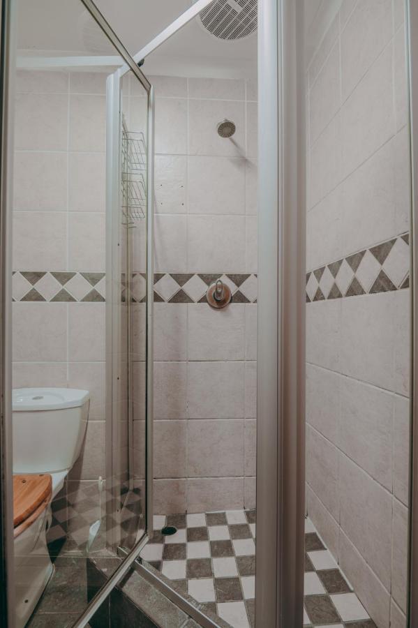 Cosy Cottages Guesthouse Potchefstroom Exteriör bild